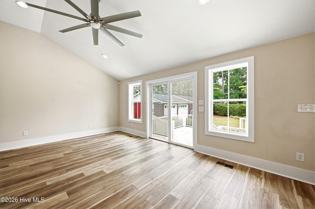 141 S Cardinal Drive S, Wilmington, NC 28403
