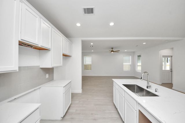 5838 Madison Trail Drive, Richmond, TX 77469