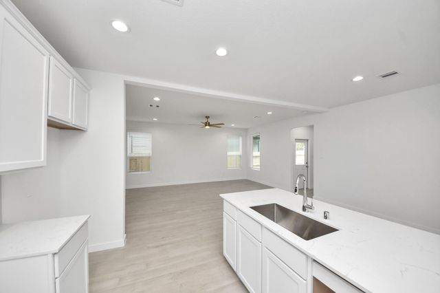 5838 Madison Trail Drive, Richmond, TX 77469