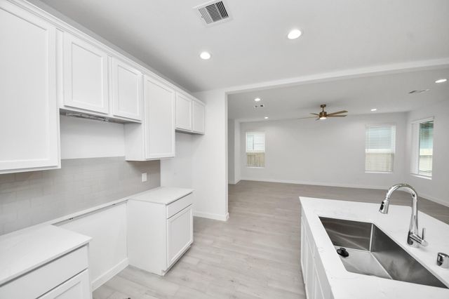5838 Madison Trail Drive, Richmond, TX 77469