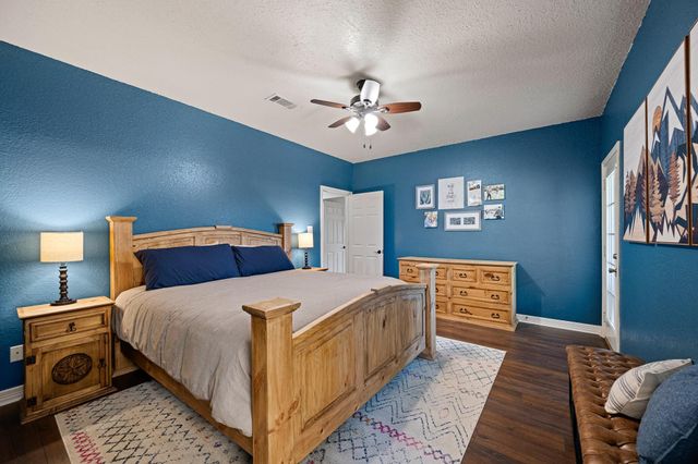 116 Zinnia Street, Lake Jackson, TX 77566