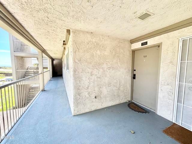 703 Reef Circle, Port Hueneme, CA 93041