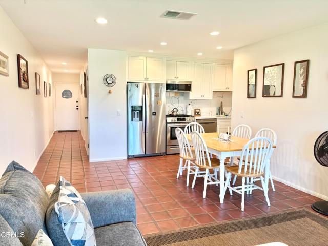 703 Reef Circle, Port Hueneme, CA 93041