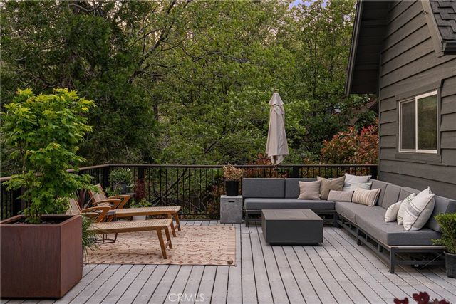 28001 North Bay, Lake Arrowhead, CA 92352
