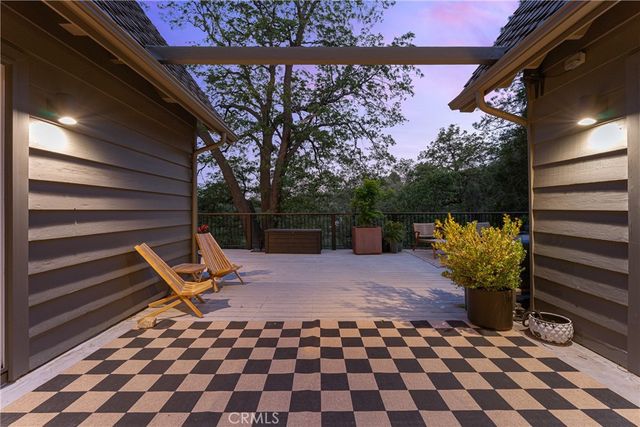 28001 North Bay, Lake Arrowhead, CA 92352