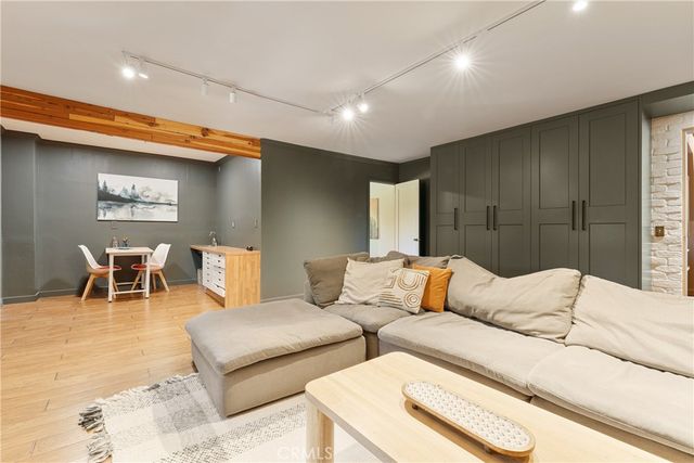 28001 North Bay, Lake Arrowhead, CA 92352