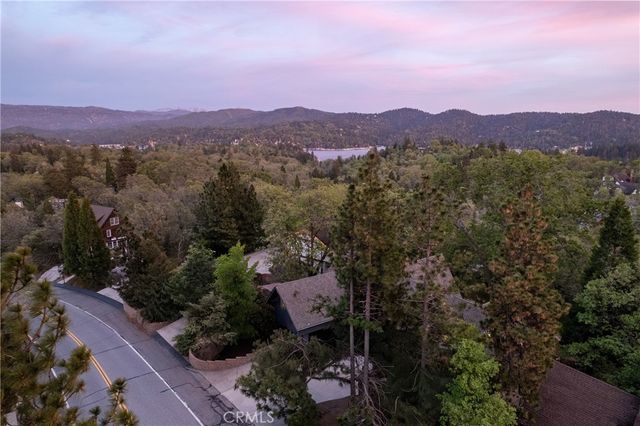 28001 North Bay, Lake Arrowhead, CA 92352