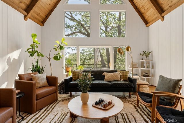 28001 North Bay, Lake Arrowhead, CA 92352