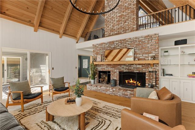 28001 North Bay, Lake Arrowhead, CA 92352