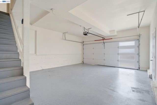 3247 Revere Ave, Oakland, CA 94605