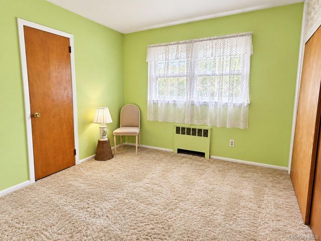129 Village Line Road, Babylon, NY 11702