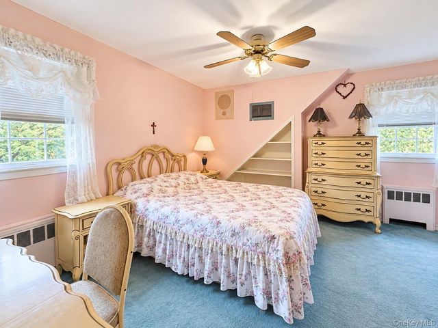 129 Village Line Road, Babylon, NY 11702