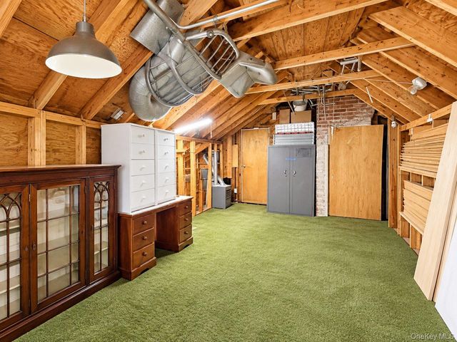 129 Village Line Road, Babylon, NY 11702