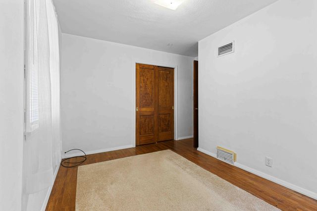 1624 4th Street S, Moorhead, MN 56560