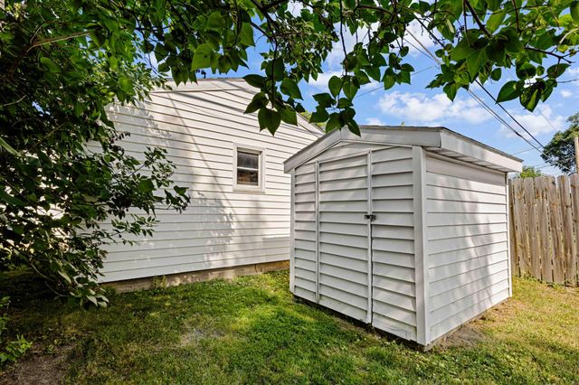 1624 4th Street S, Moorhead, MN 56560