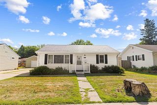 1624 4th Street S, Moorhead, MN 56560