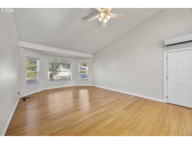 2284 21ST St, Florence, OR 97439