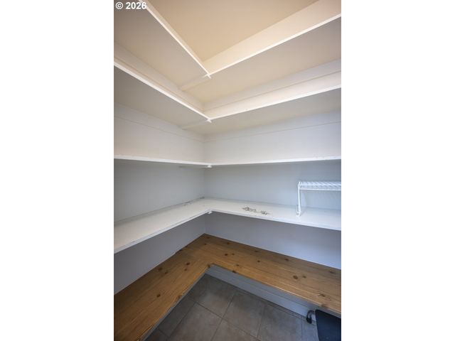 2284 21ST St, Florence, OR 97439