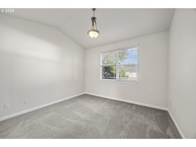 2284 21ST St, Florence, OR 97439