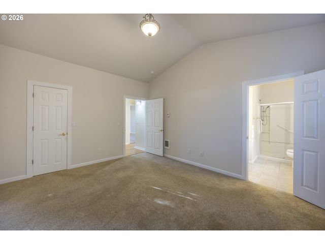 2284 21ST St, Florence, OR 97439