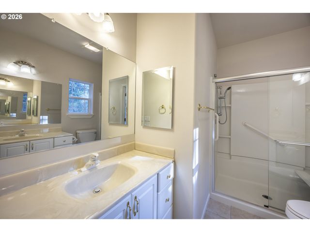 2284 21ST St, Florence, OR 97439