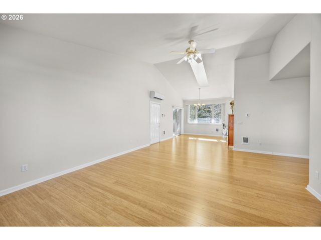 2284 21ST St, Florence, OR 97439