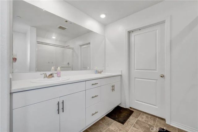 2493 Gunner Ridge Way, Rialto, CA 92377