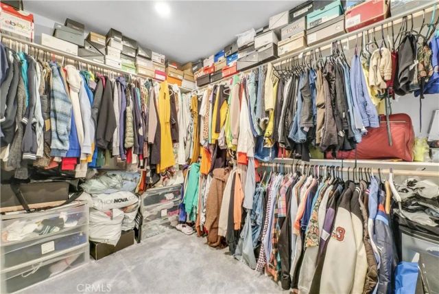 2493 Gunner Ridge Way, Rialto, CA 92377