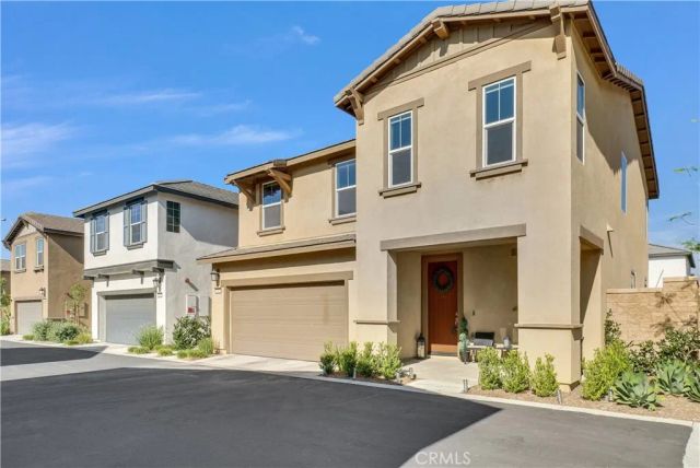 2493 Gunner Ridge Way, Rialto, CA 92377