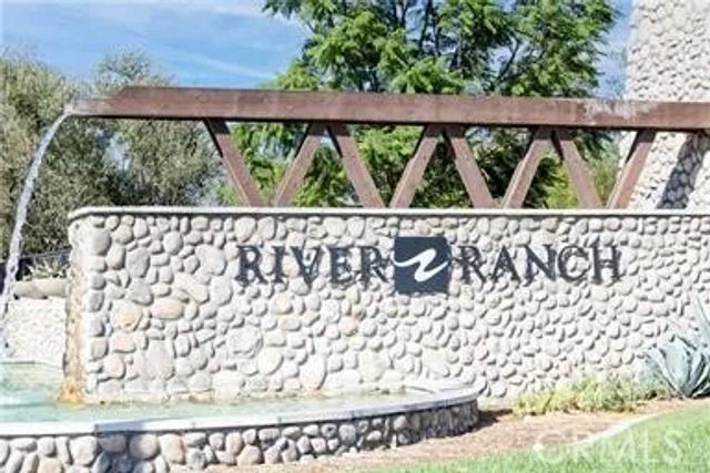 2493 Gunner Ridge Way, Rialto, CA 92377