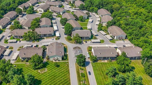 208 PARK DEVILLE PL, Columbia, MO 65203