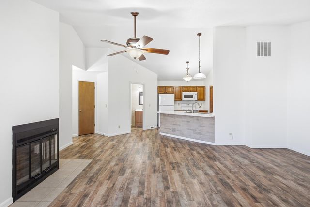 208 PARK DEVILLE PL, Columbia, MO 65203