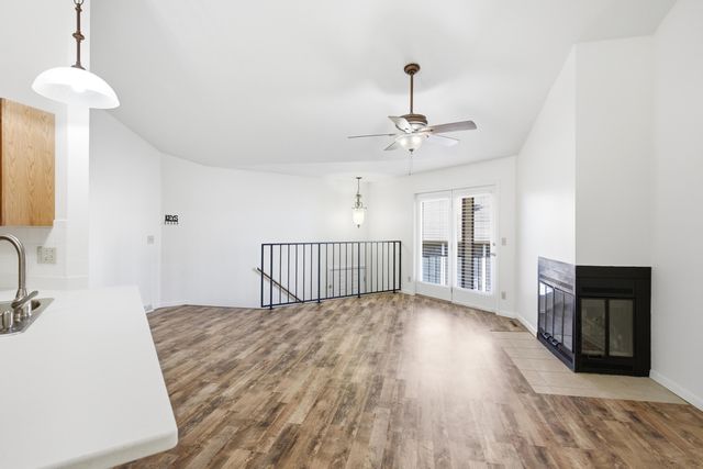 208 PARK DEVILLE PL, Columbia, MO 65203