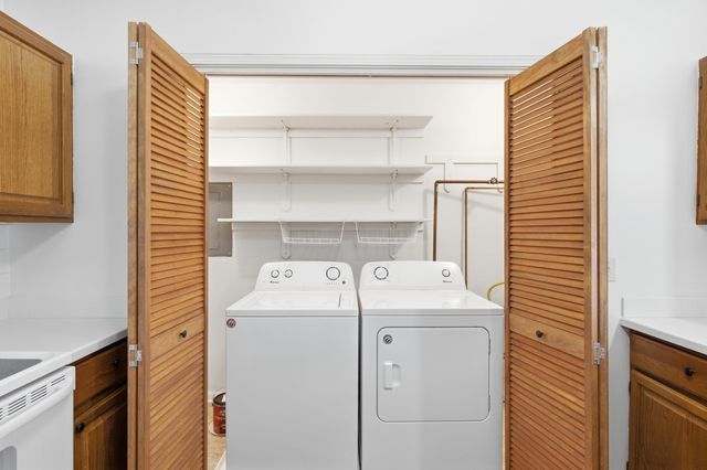 208 PARK DEVILLE PL, Columbia, MO 65203