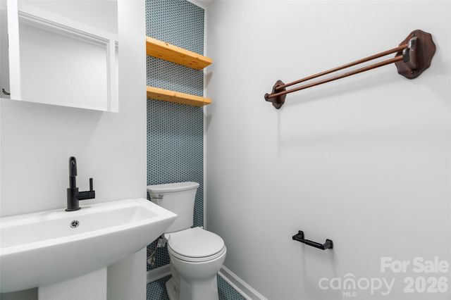 338 Hawthorne Drive, Brevard, NC 28712