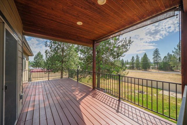 60841 Westview Dr, Nine Mile Falls, WA 99026