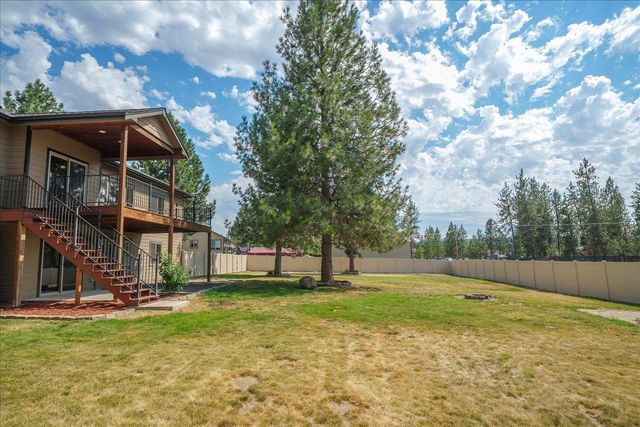 60841 Westview Dr, Nine Mile Falls, WA 99026