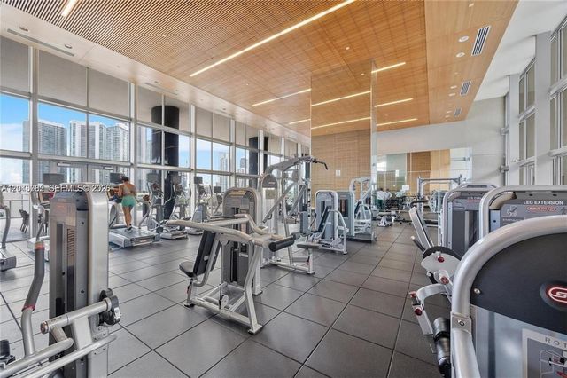 3470 E Coast Ave H1109, Miami, FL 33137