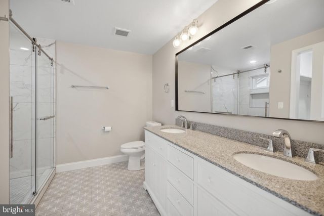 6712 S BENSON DR, Alexandria, VA 22306
