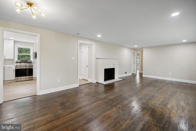 6712 S BENSON DR, Alexandria, VA 22306