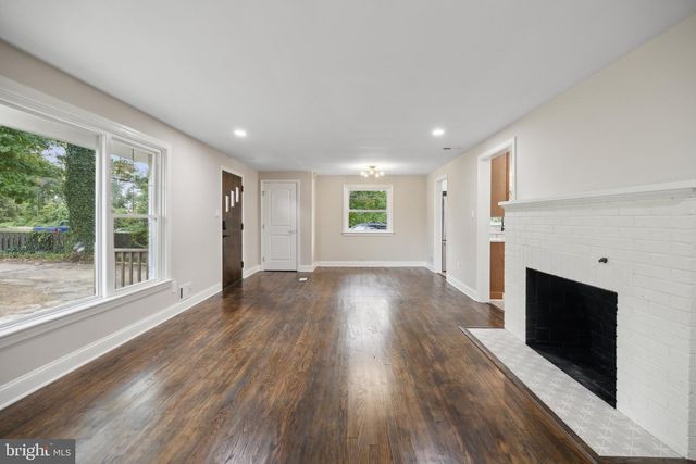 6712 S BENSON DR, Alexandria, VA 22306