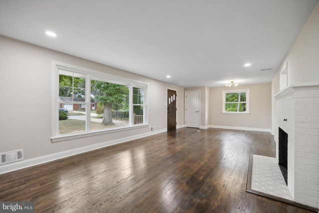 6712 S BENSON DR, Alexandria, VA 22306