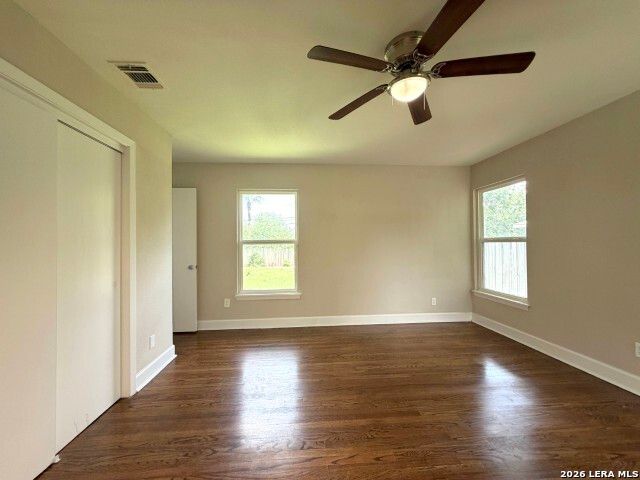 539 Oakleaf Dr, San Antonio, TX 78209