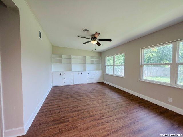 539 Oakleaf Dr, San Antonio, TX 78209