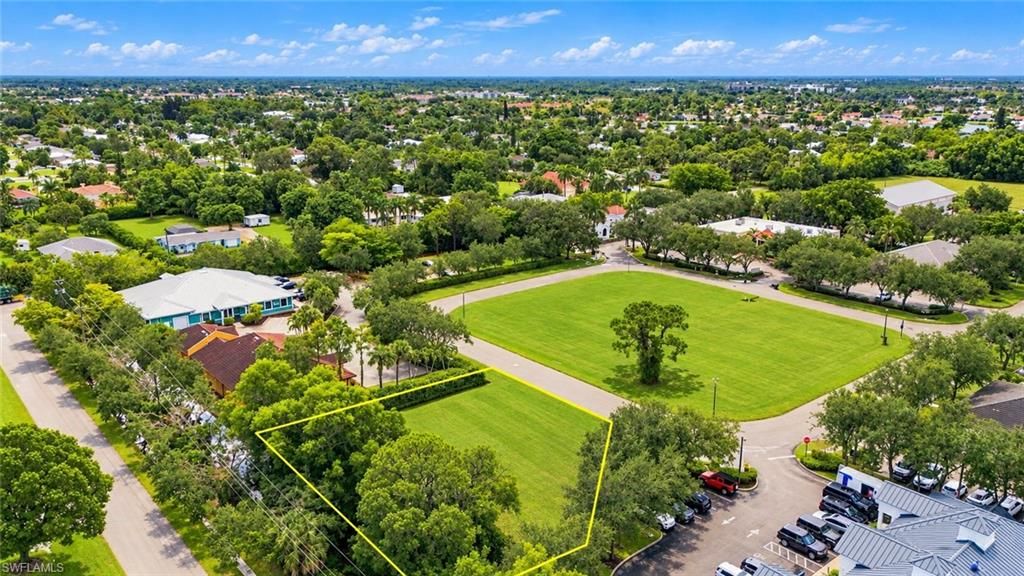 3900 Via Del Rey, BONITA SPRINGS, FL 34134 — photo 3