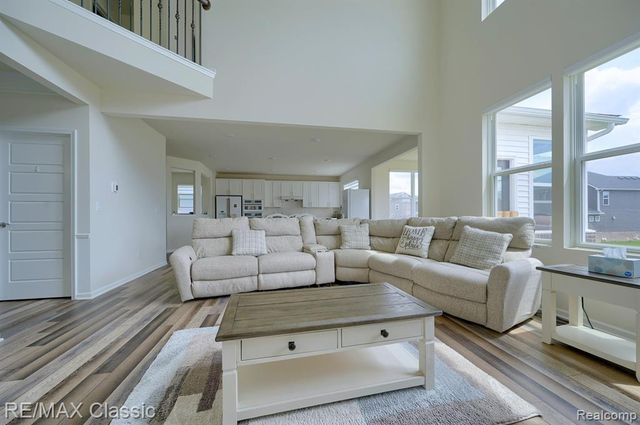 2785 Trillium Hills Drive, Commerce Twp, MI 48382