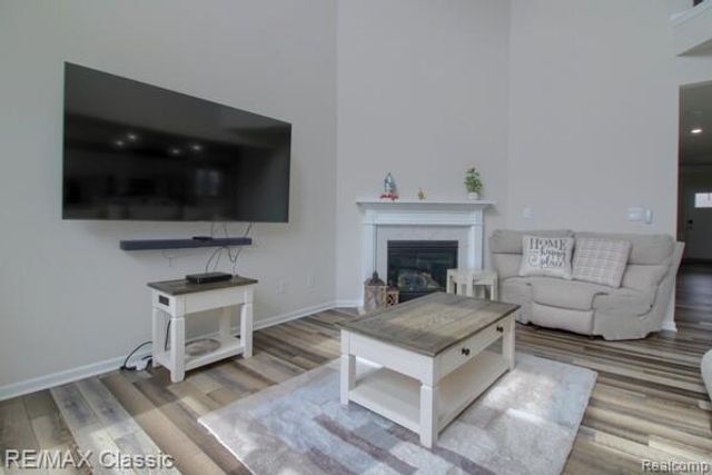 2785 Trillium Hills Drive, Commerce Twp, MI 48382