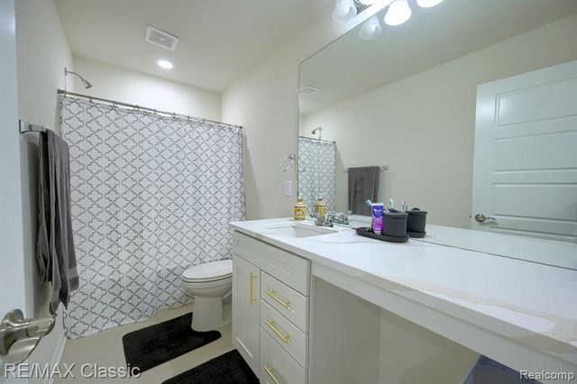 2785 Trillium Hills Drive, Commerce Twp, MI 48382