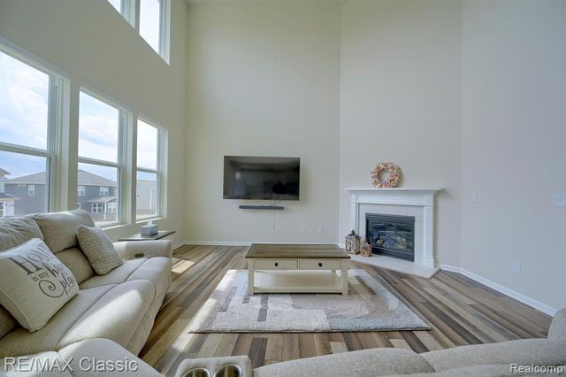 2785 Trillium Hills Drive, Commerce Twp, MI 48382