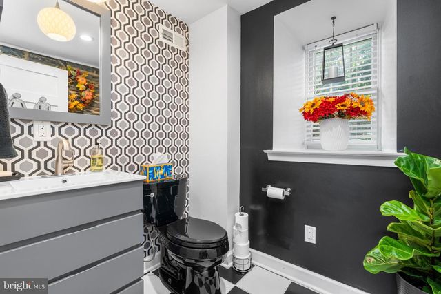 3540 CLIPPER RD, Baltimore, MD 21211